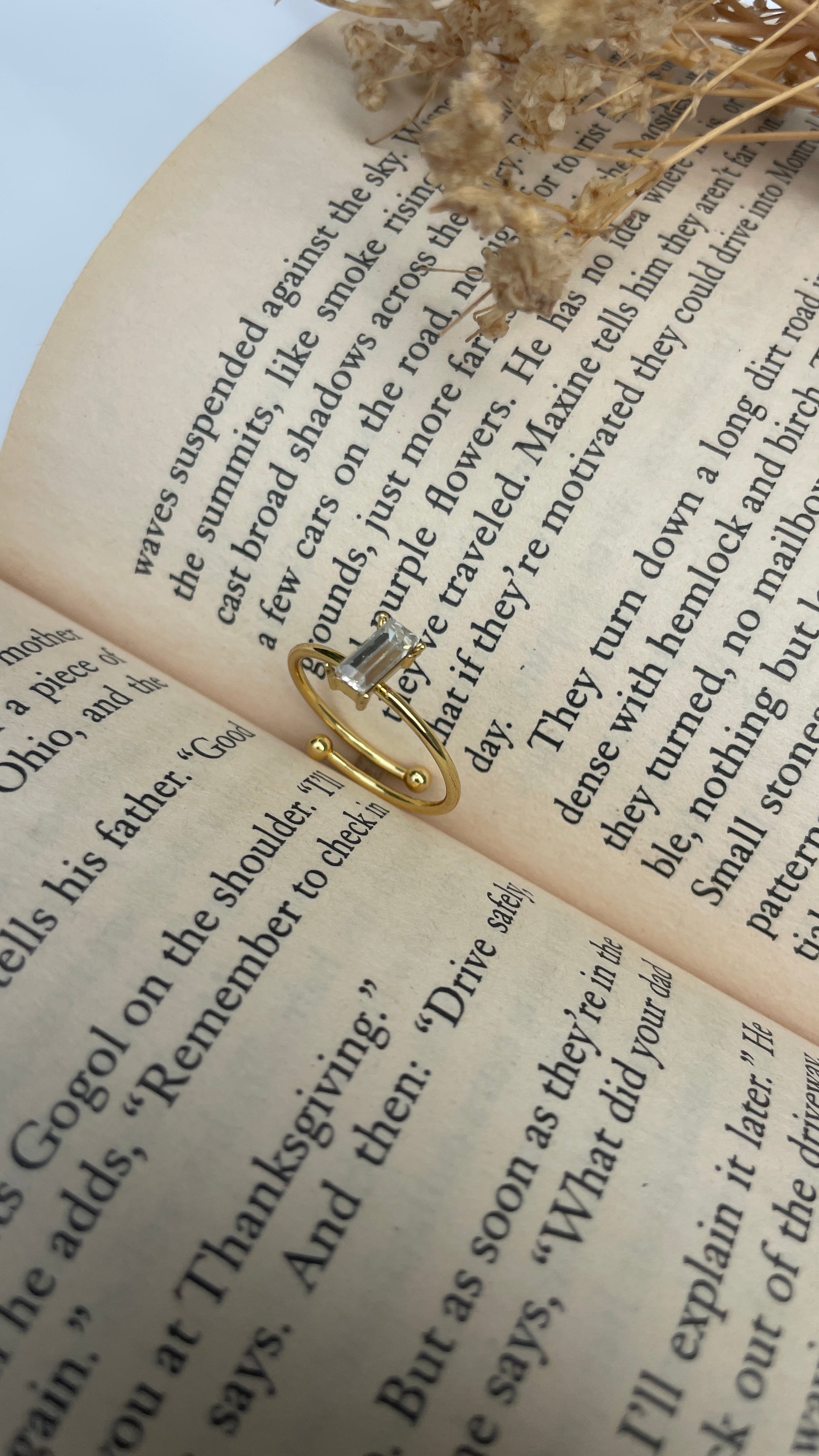Adjustable Diamond Stone Ring