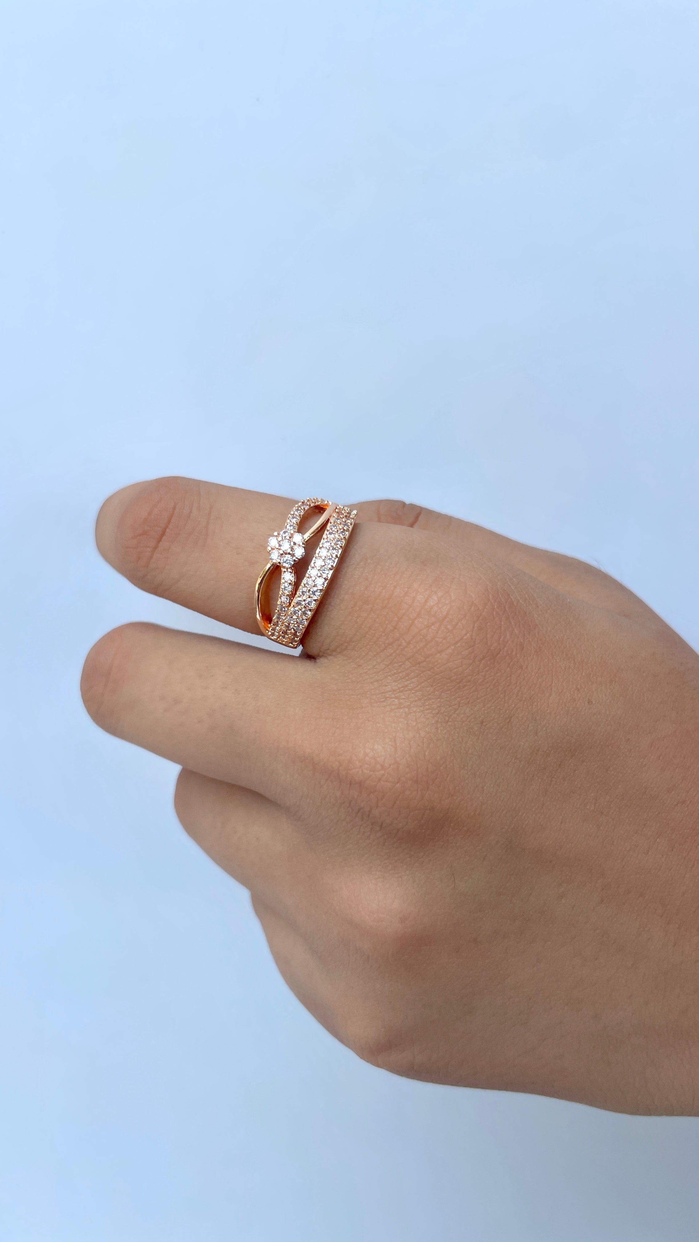 Pave Cluster Ring