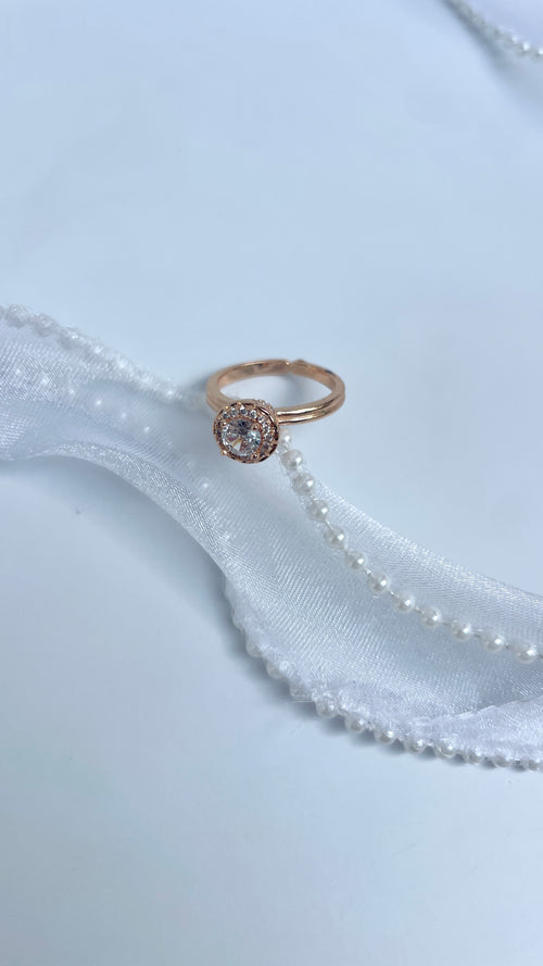 Adjustable Solitire Halo Ring