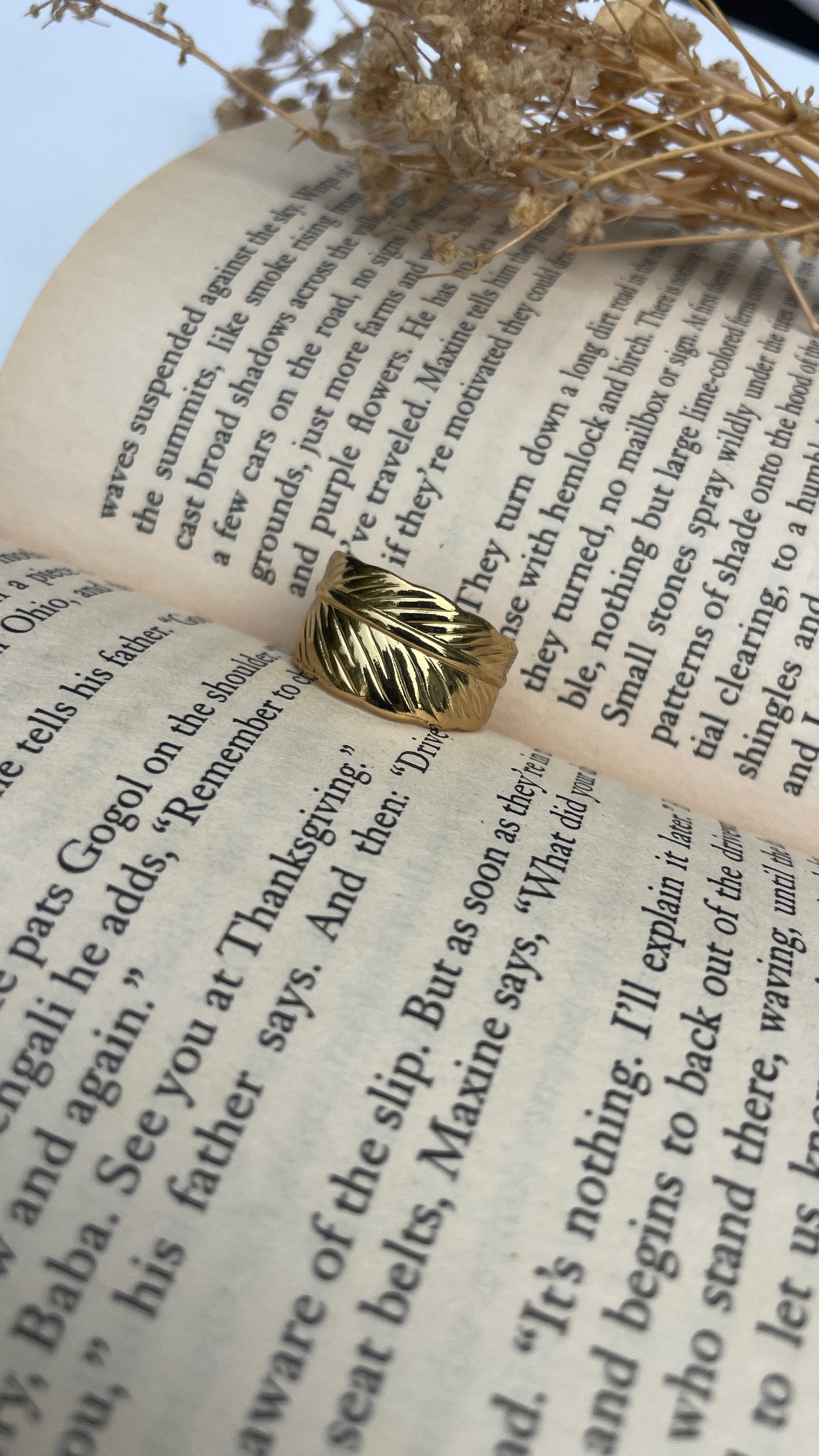 Adjustable Golden Palm Ring