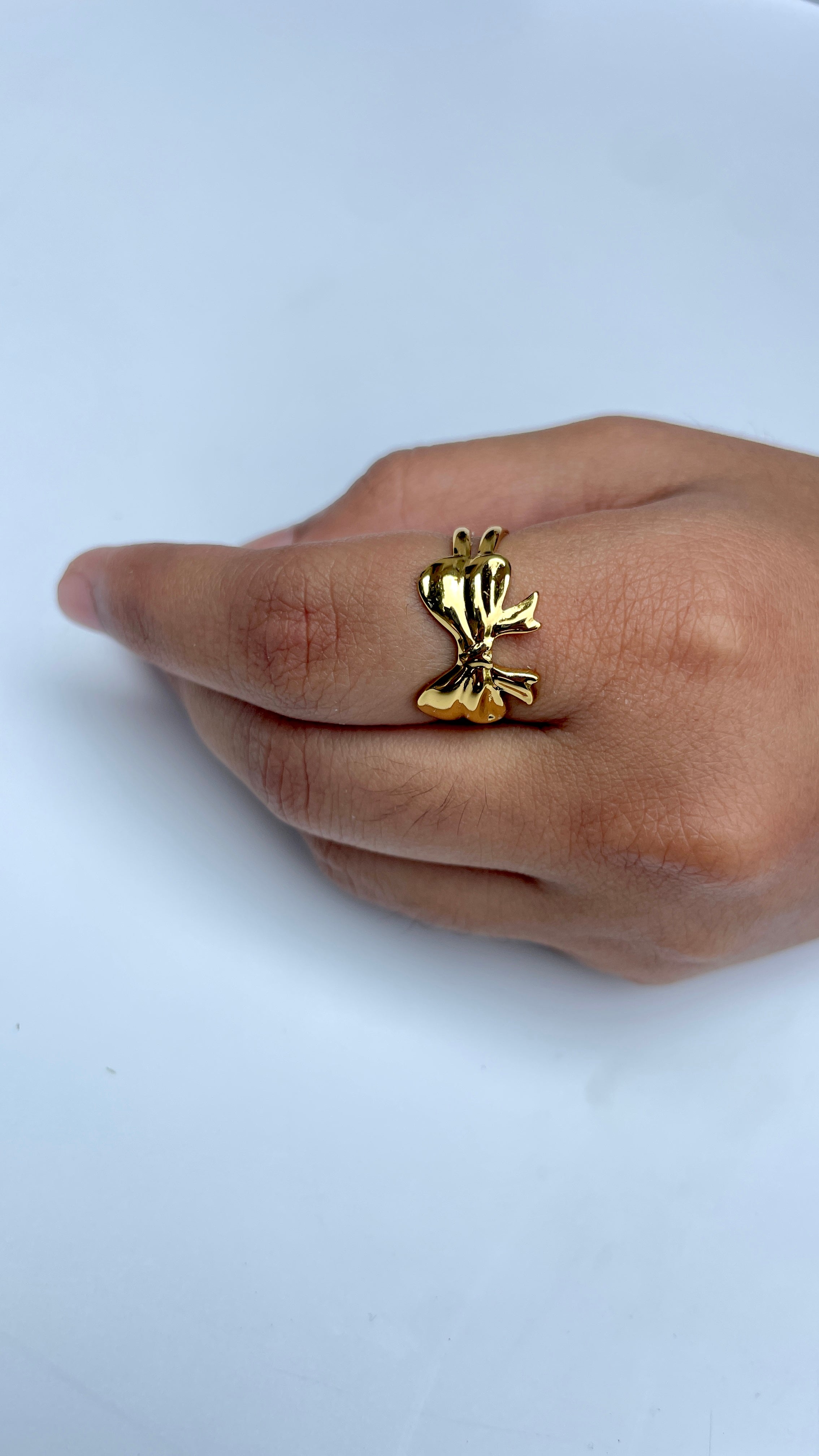 Adjustable Golden Bow