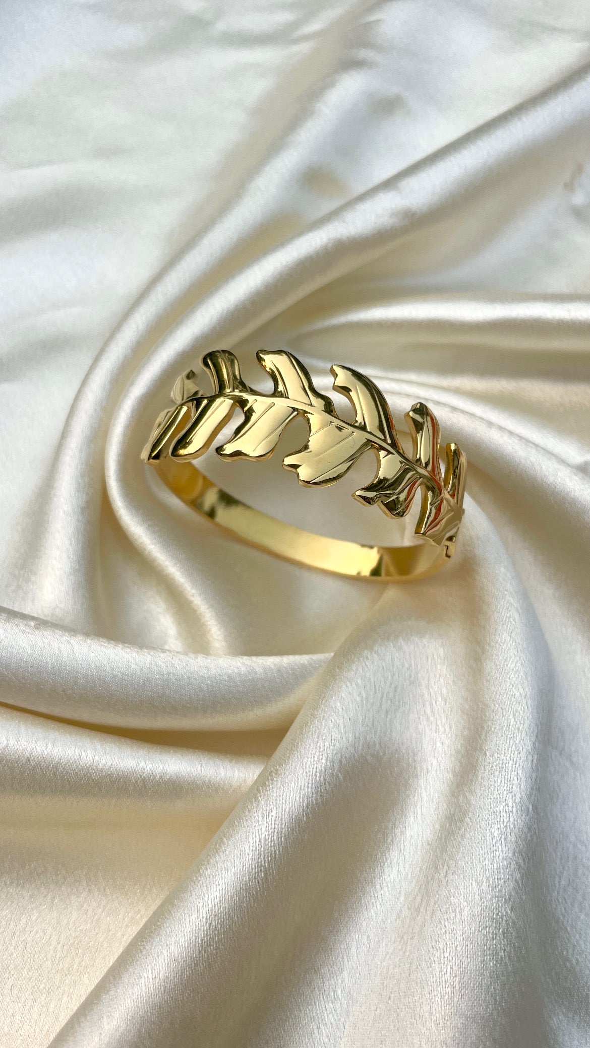 Olive Leaf Open Bangle