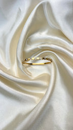 Eternal heart bangle