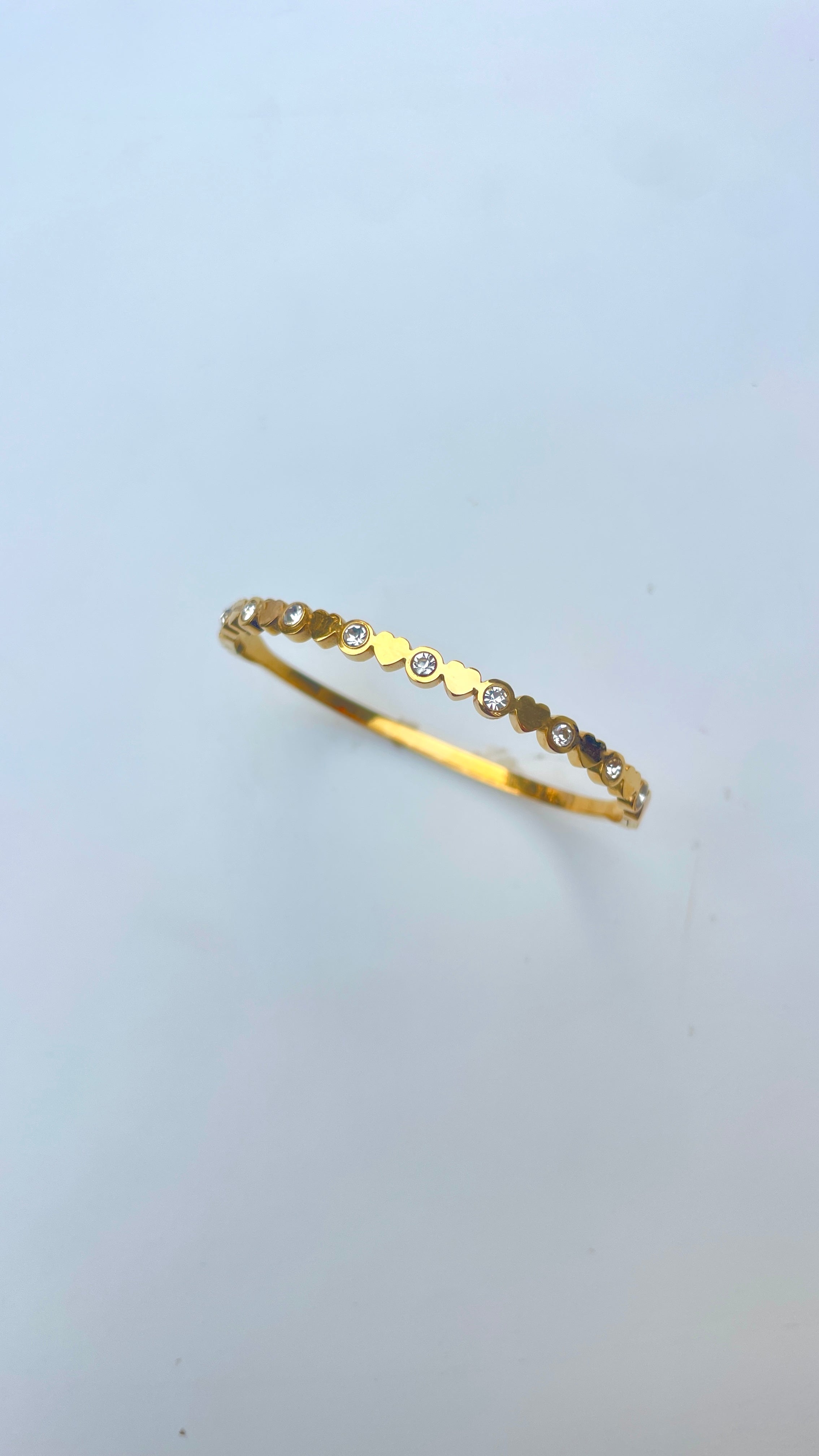 Eternal heart bangle