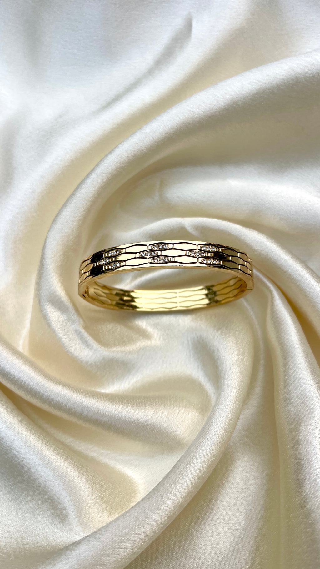 Aurora Bangle