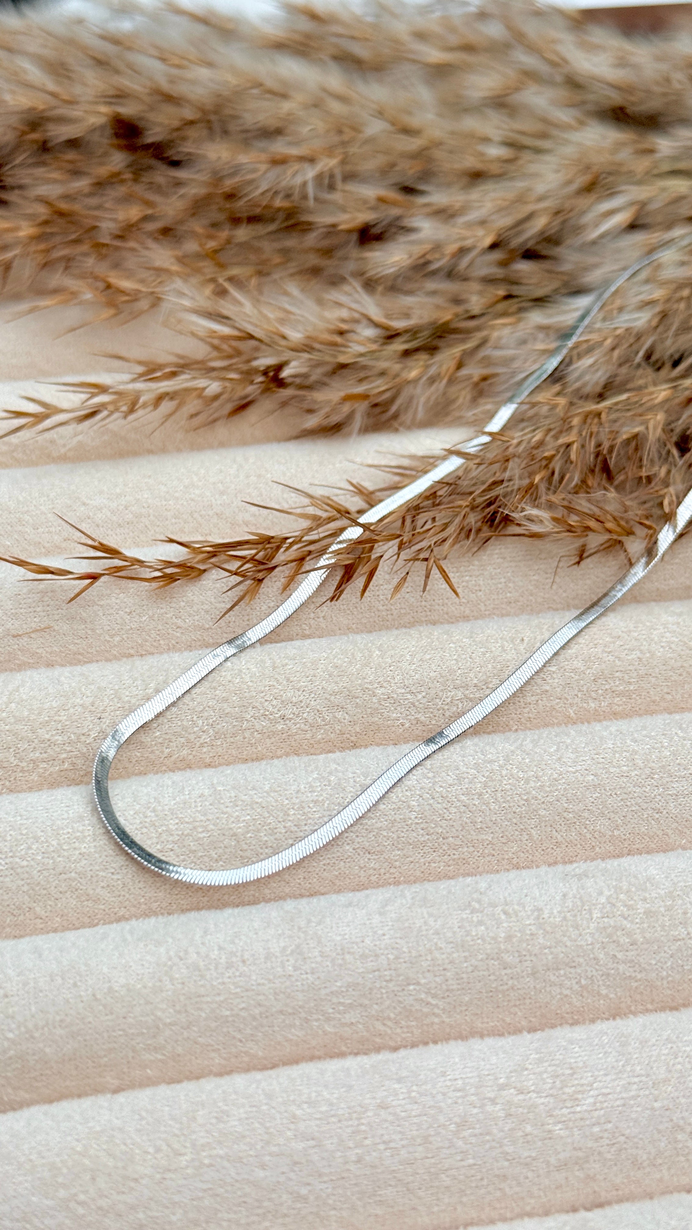 Silver Sneke Chain Necklace