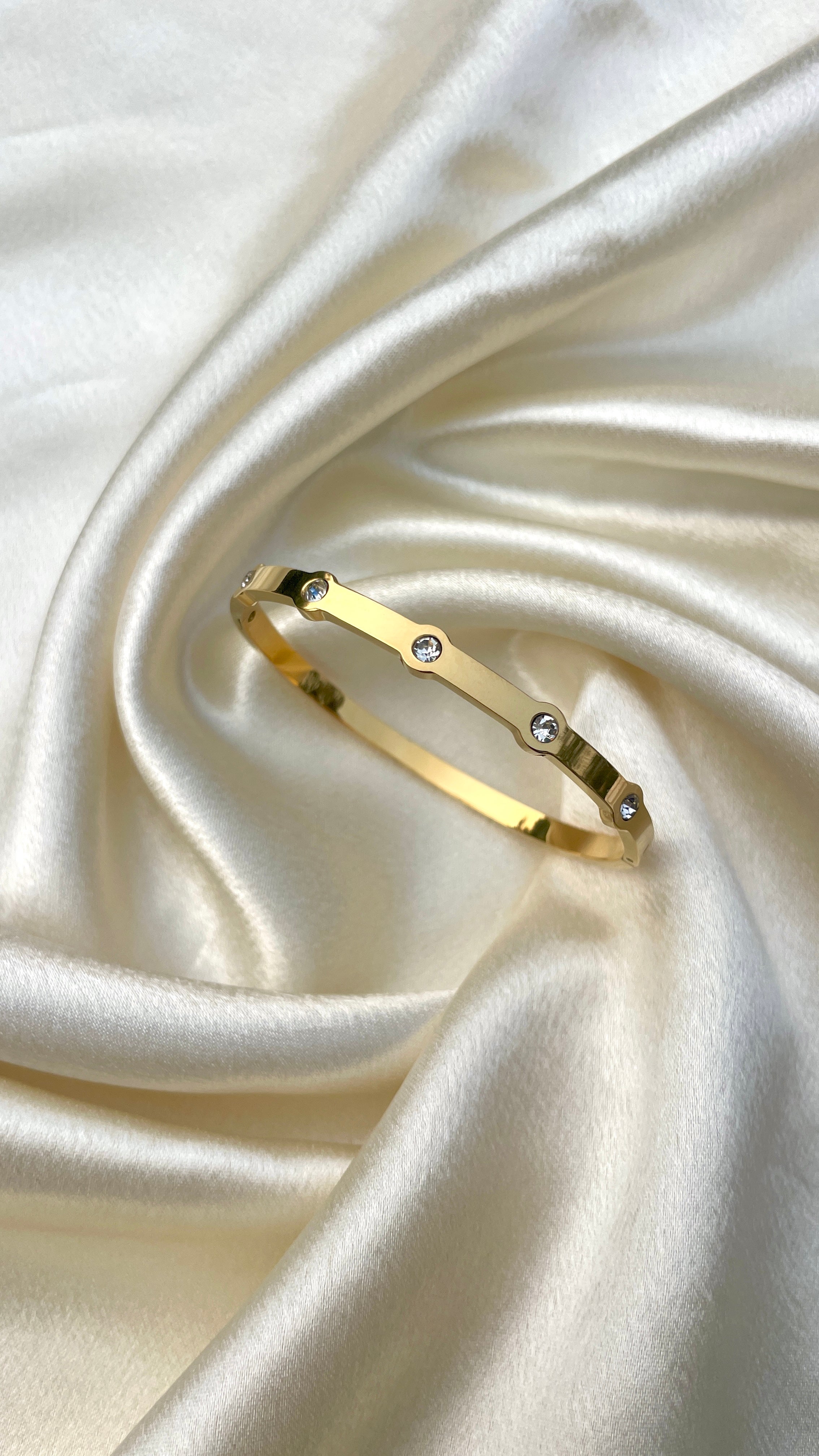 Gold Studded Bangle