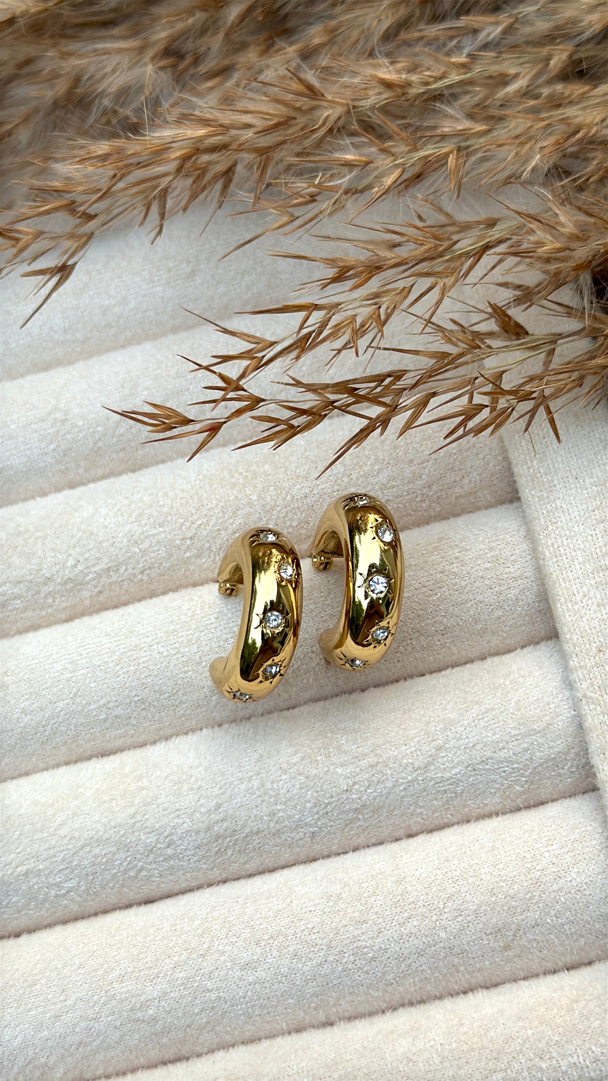Glimmer Hoops