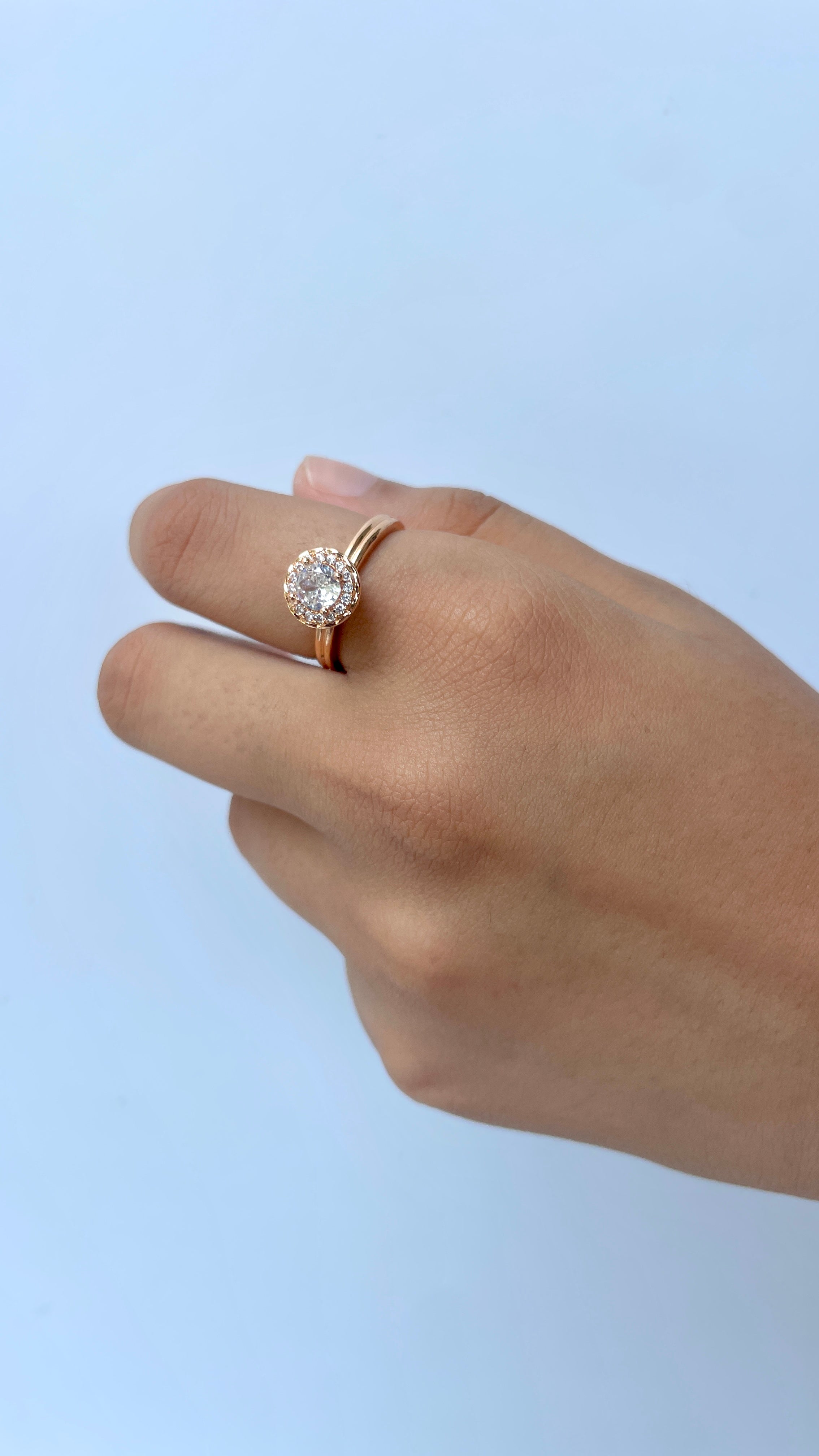 Adjustable Solitire Halo Ring