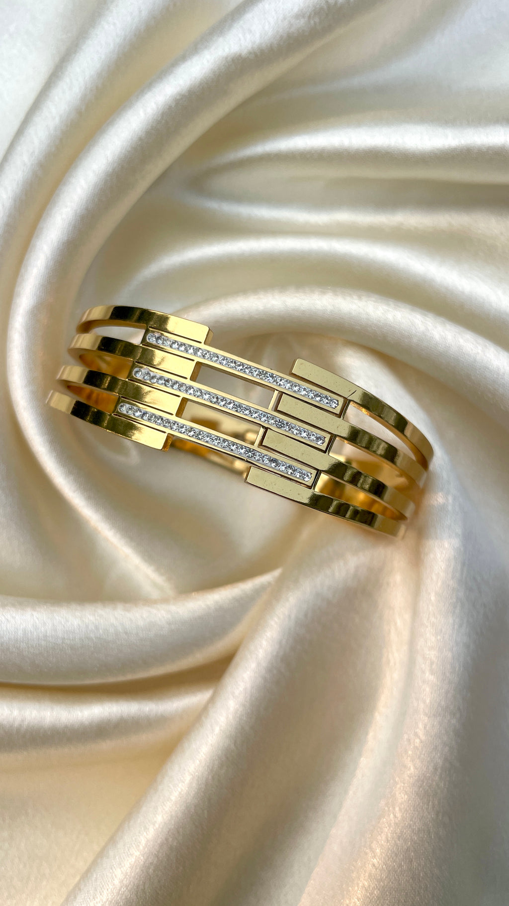 Royal Line Kada