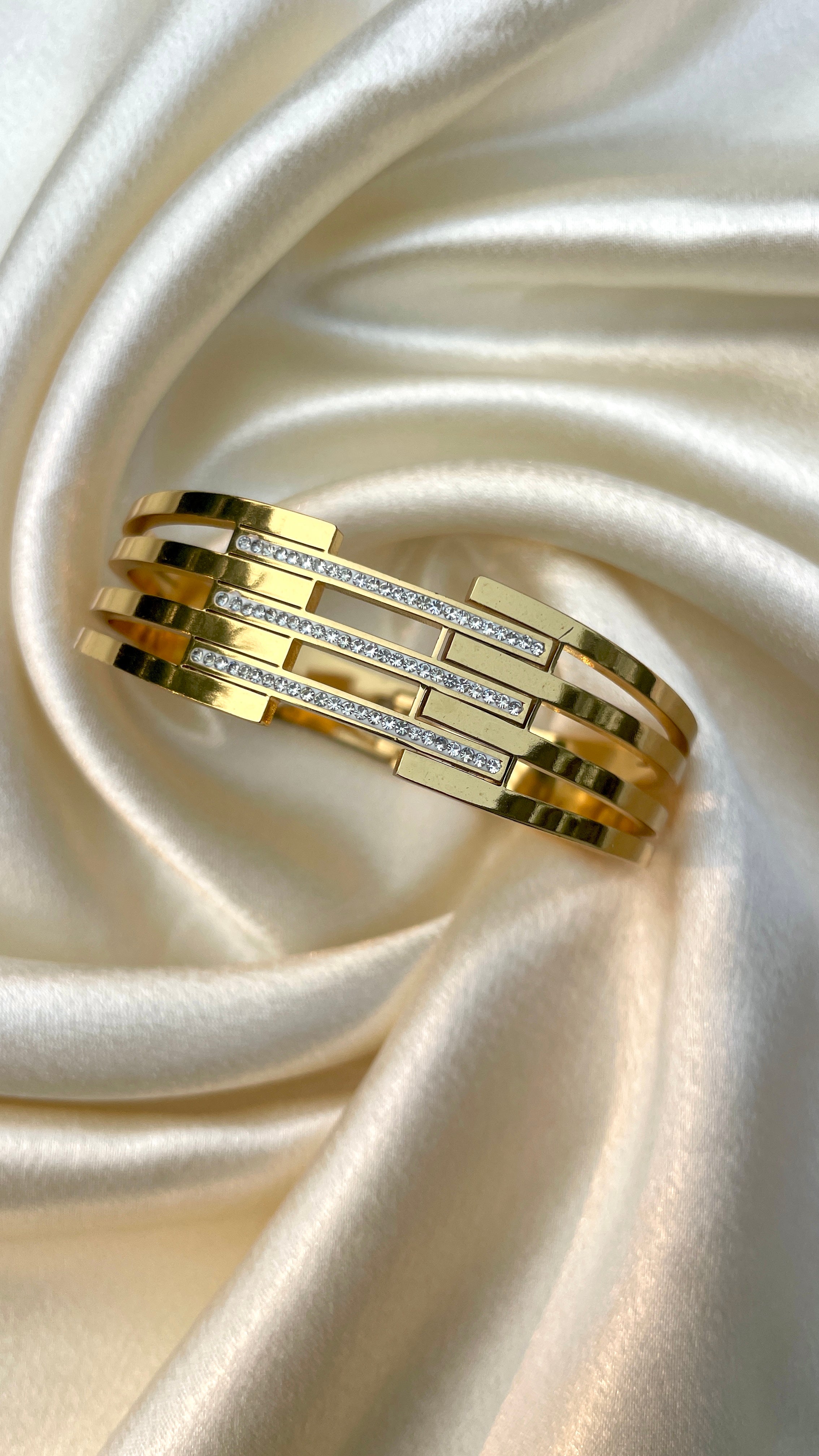 Royal Line Kada