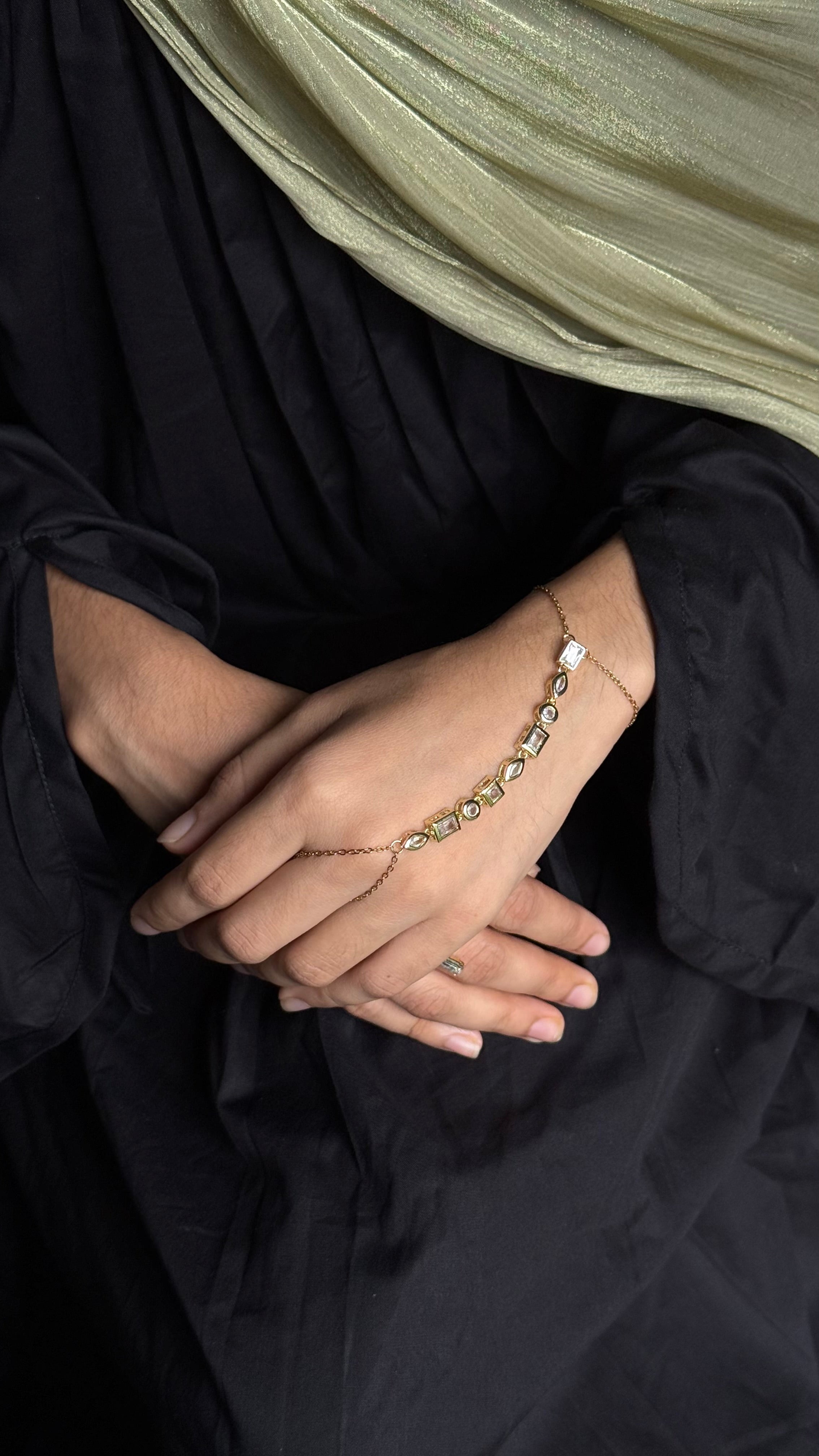 Noor Hand Chain