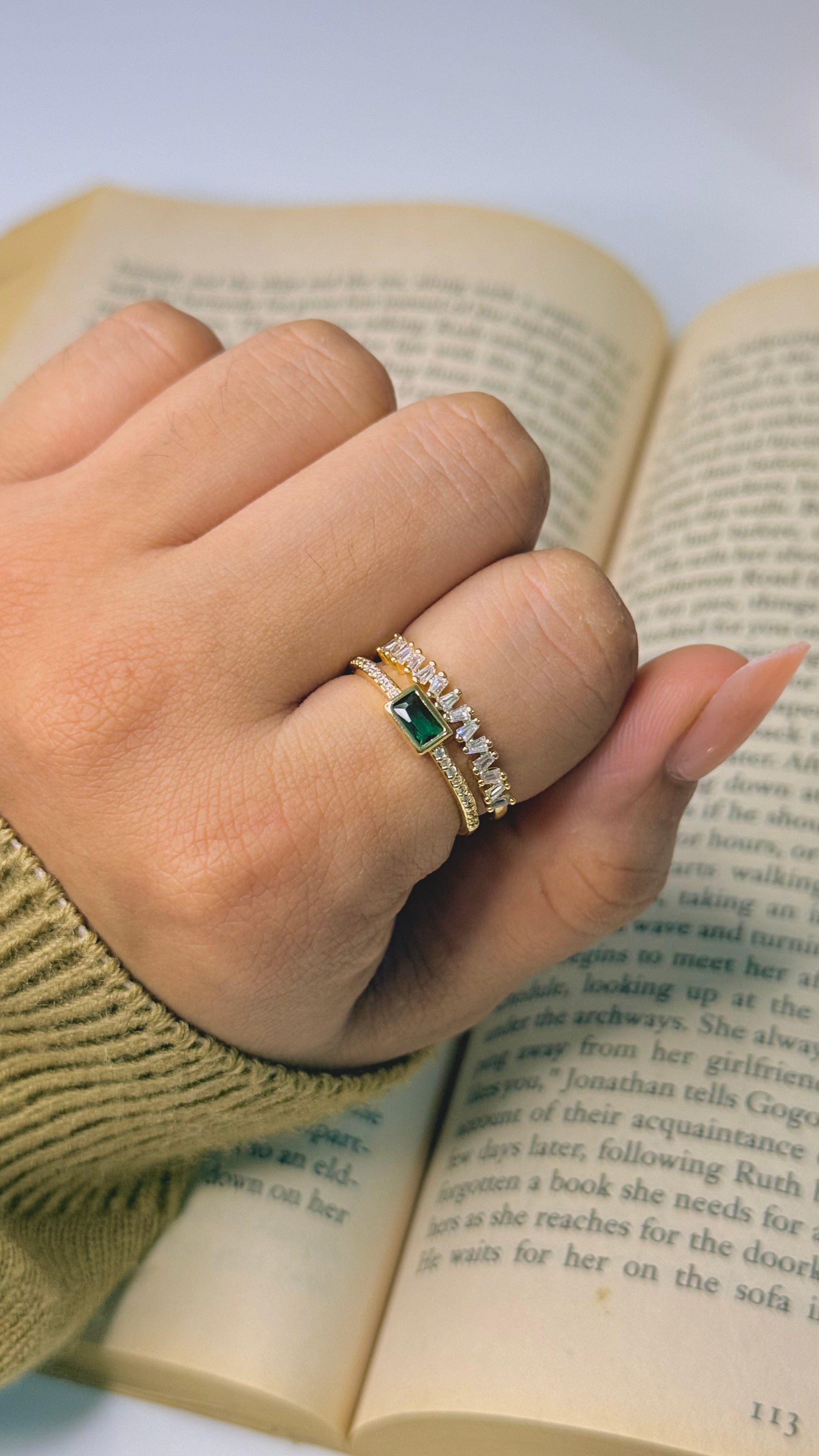 Adjustable Emerald Stone Ring