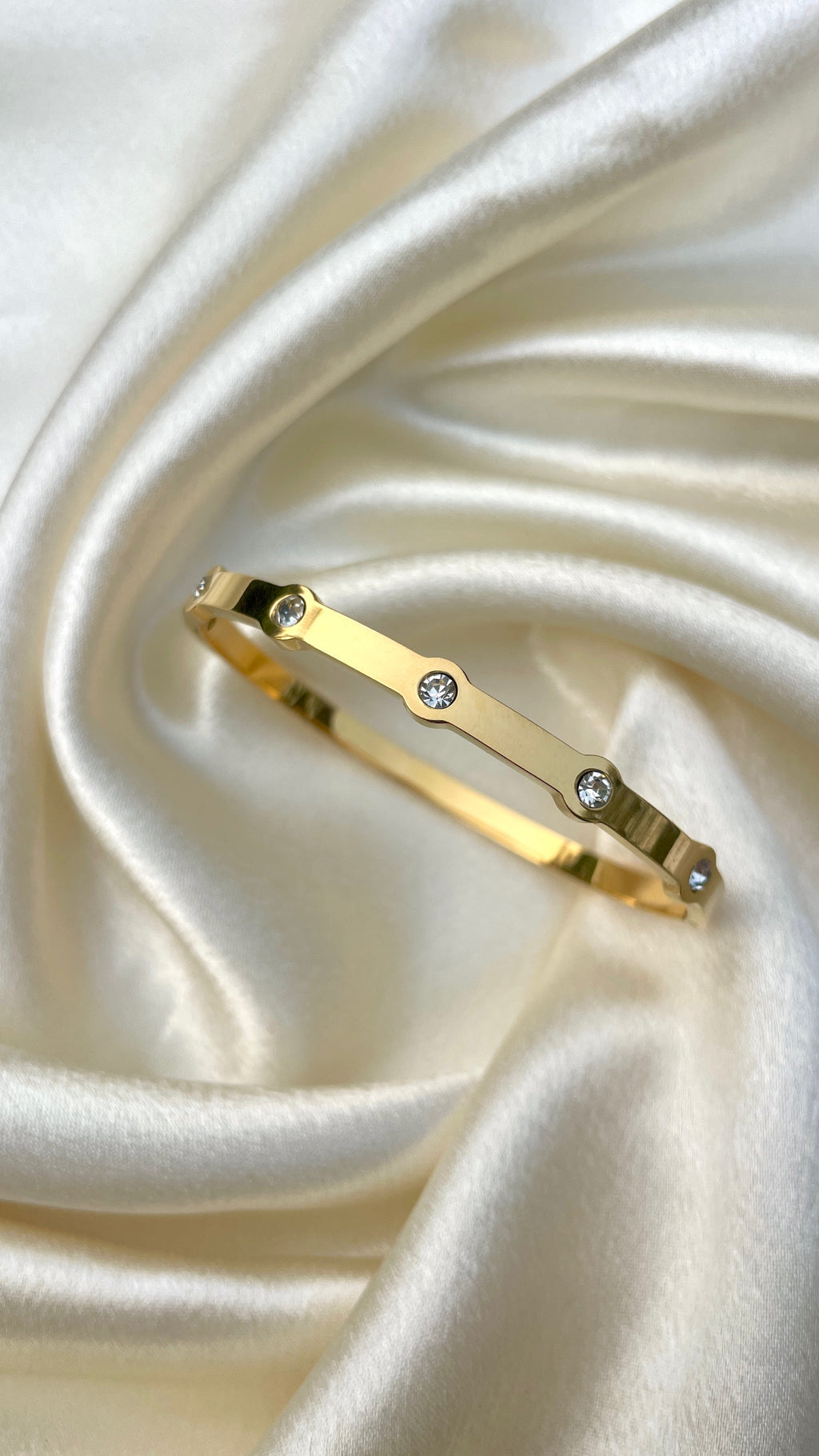 Gold Studded Bangle