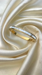 Crystal bar bangle