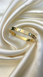 Luxe diamond edge bangle