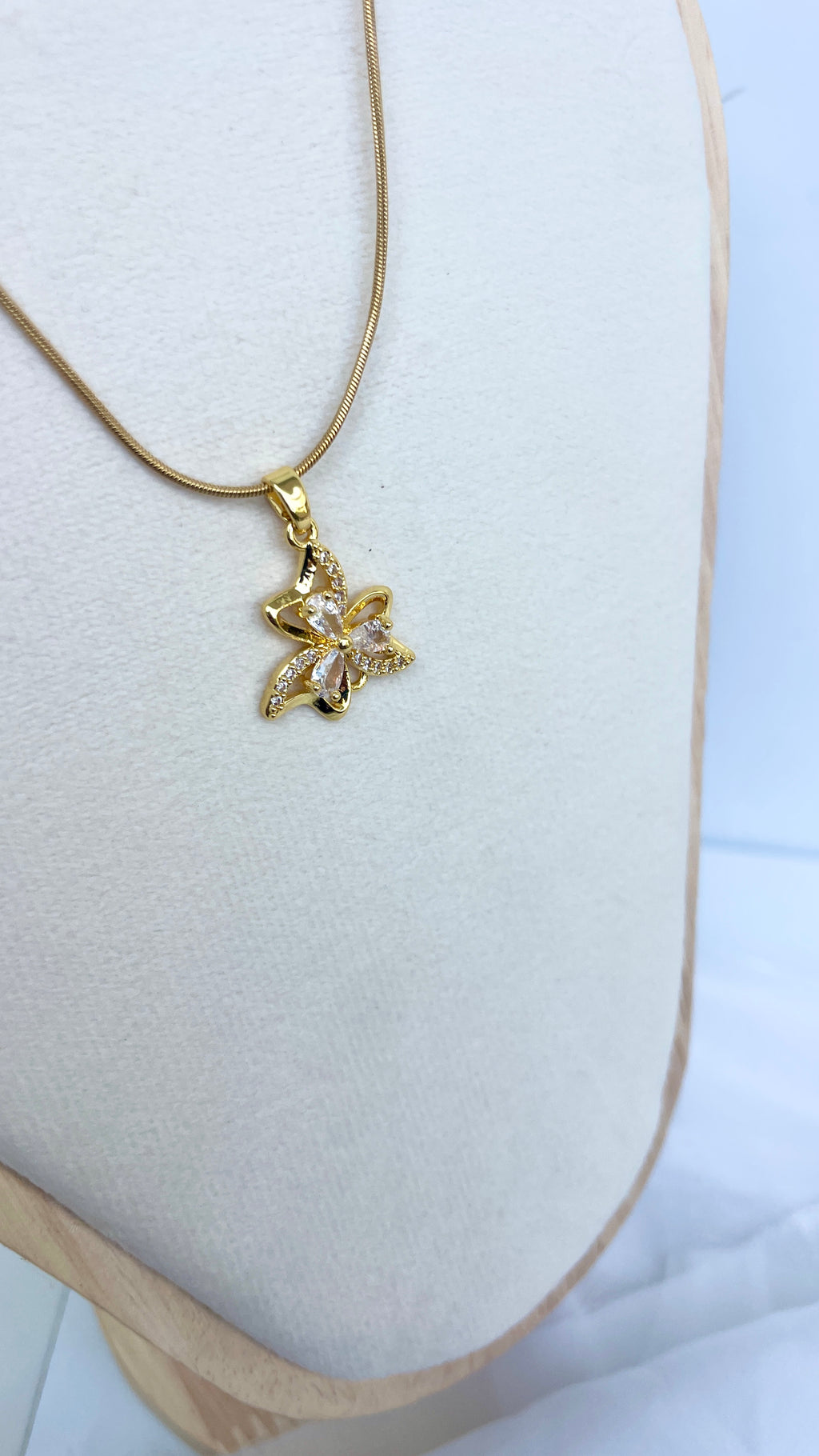 Crystal floral pendant