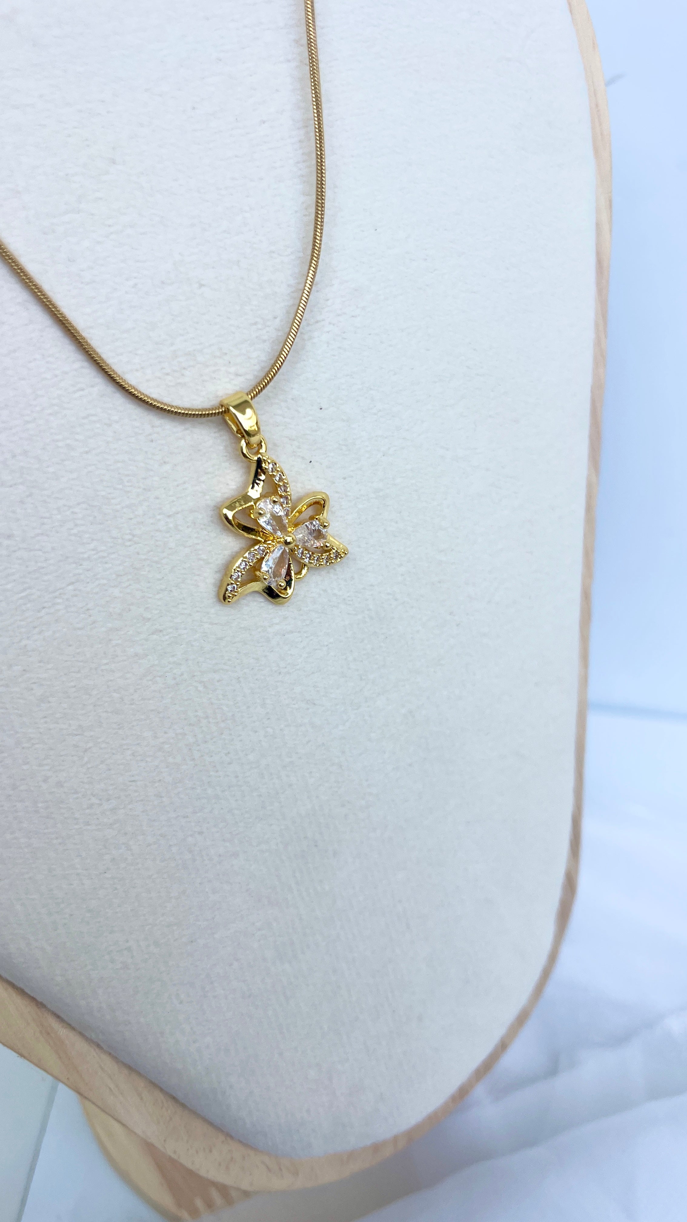 Crystal floral pendant