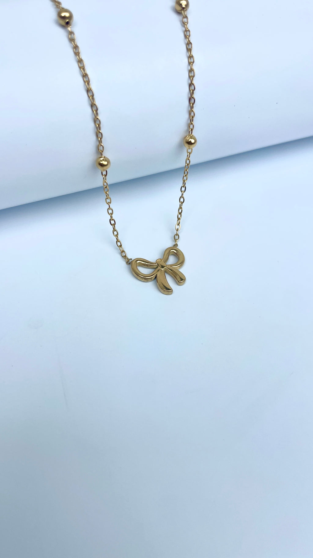 Bow Pendant Necklace