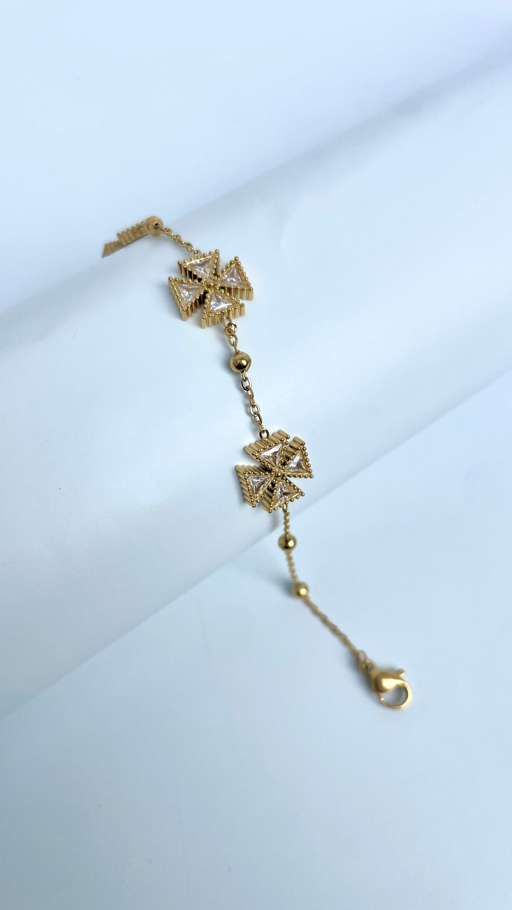 Glided Clover Bracelet